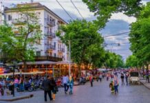 Концерт MAYOROVA и джаз при свечах: куда пойти в Одессе в пятницу и эти выходные