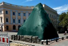 Раскопки в центре Одессы: у фуникулера обнаружили артефакты XIV века