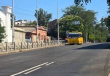 В Одессе по спуску Виталия Блажко снова курсируют маршрутки: фотоотчет
