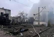 Массированный обстрел Одессы: поврежден депо Укрзализныци, пострадал машинист