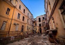 Почти полтора десятка пострадавших: что известно о последствиях ночного удара по Одессе